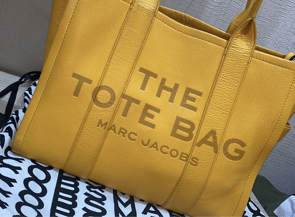 marc jacobs tote bag yellow leather