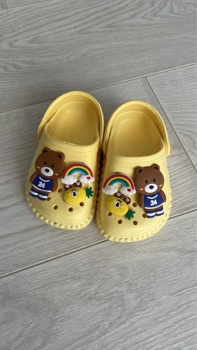 Продам кроксы детские