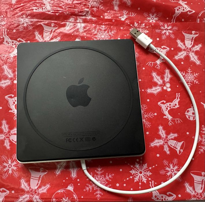 Apple записвачка Model - A 1379 / Ices-003 class