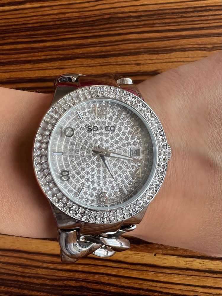 Оригинален дамски часовник So & Co с камъни Swarovski