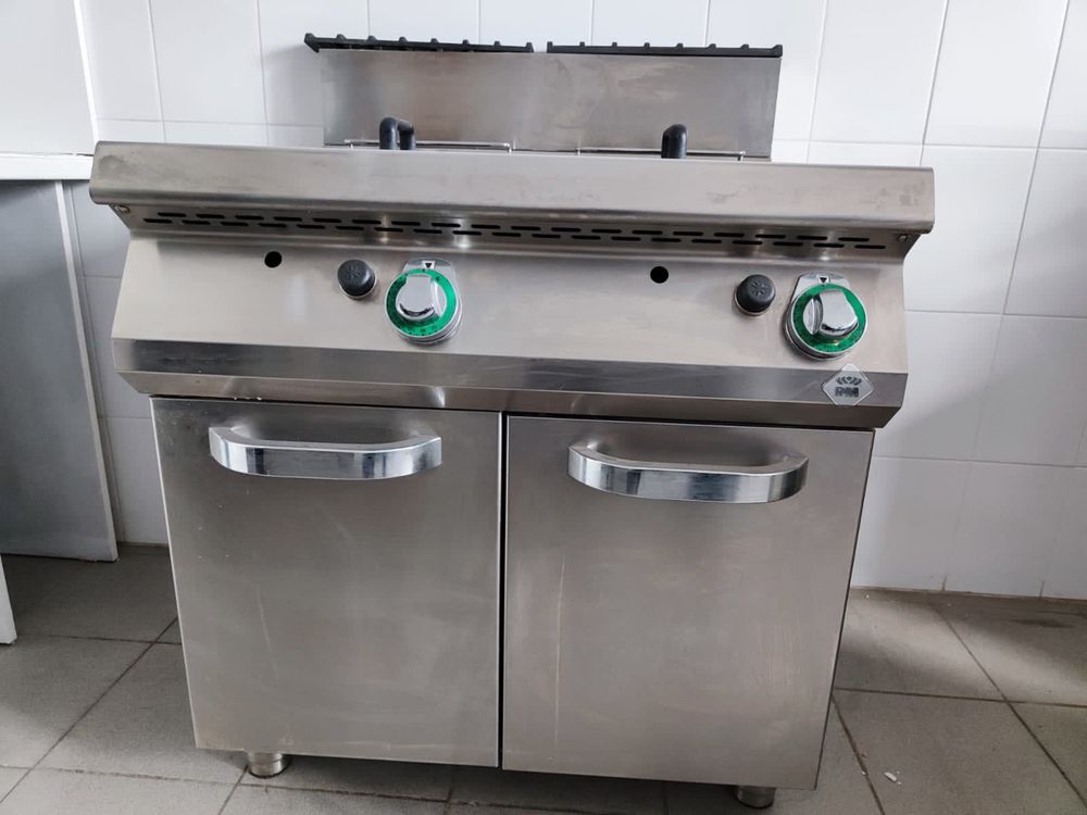 Продам новую газовую фритюрница