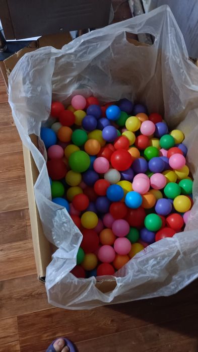 Продам шарики пластмасовые