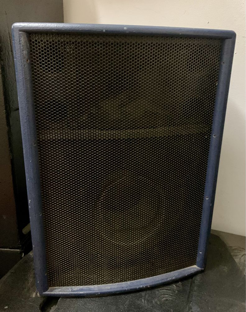 Turbosound TFM 330