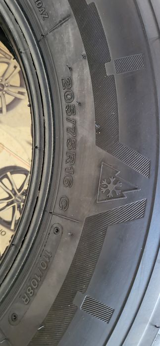 4 anvelope 205 75 16c bridgestone de iarna 2023 8mm