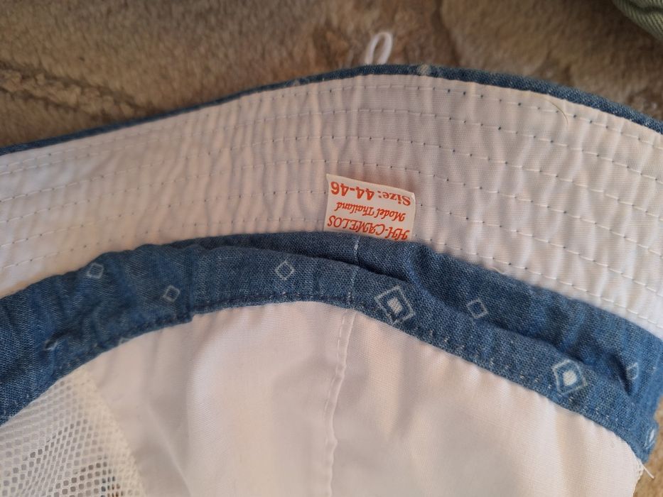 3 șepci și o pălărie marimea 44-46 cm