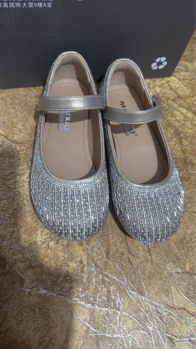 Очень красивый и дорогие туфли