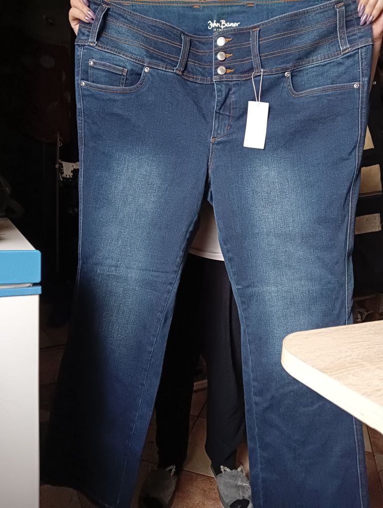 Женские джинсы, новые