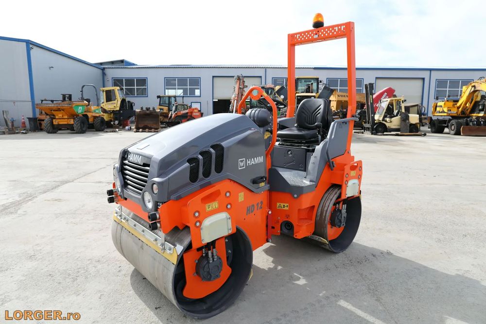 Hamm HD 12 VV Hamm HD 12 VV Tandem Roller din 2022, nefolosit.