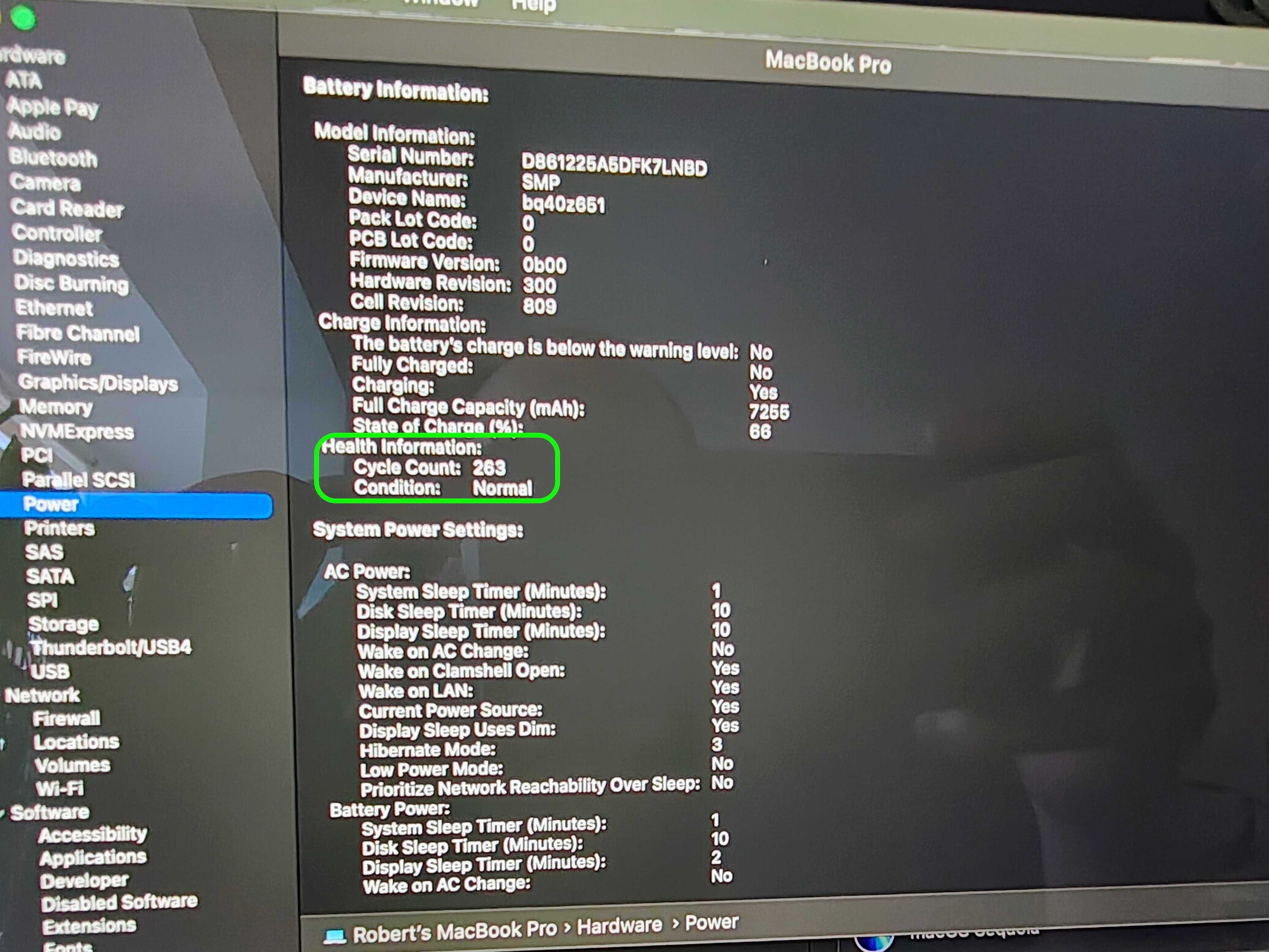 MacBook Pro 16 I9 2,4GHz 32 GB ram 512SSD AMD 5300M 4Gb/UHD 630 1.5Gb