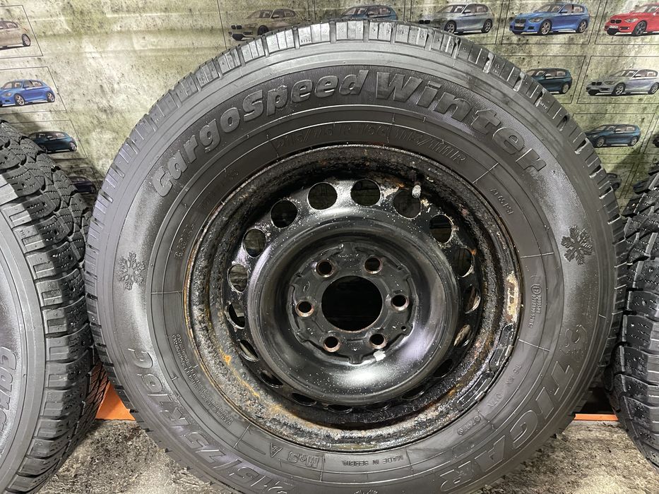 Jante Mercedes Sprinter de otel( 6 gauri)cu anvelope  iarna