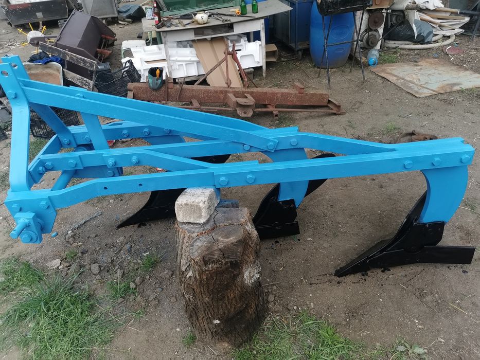 Плуг гръцки 3х 35