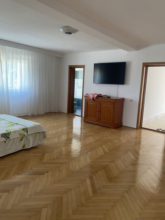 Inchiriem Vila central Eforie Nord