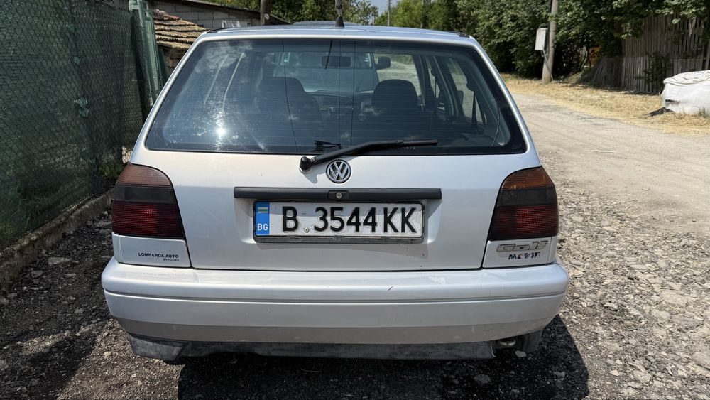 Vw Golf 3 / 1.6 i / 75к.с. / 1996г.