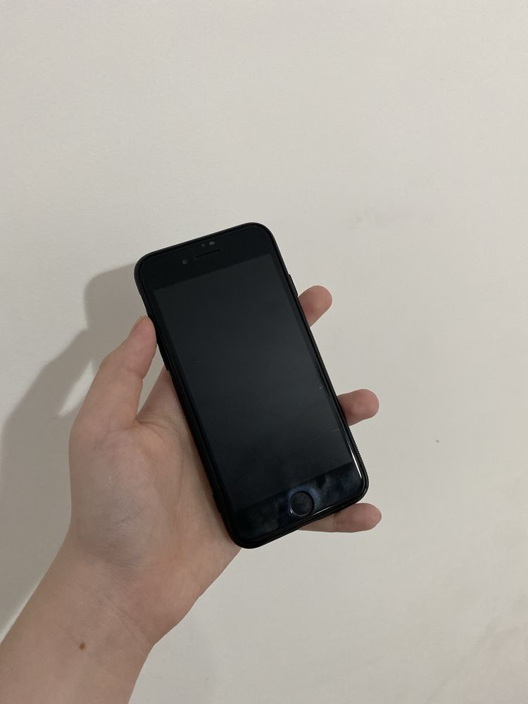 iPhone SE 2 поколения