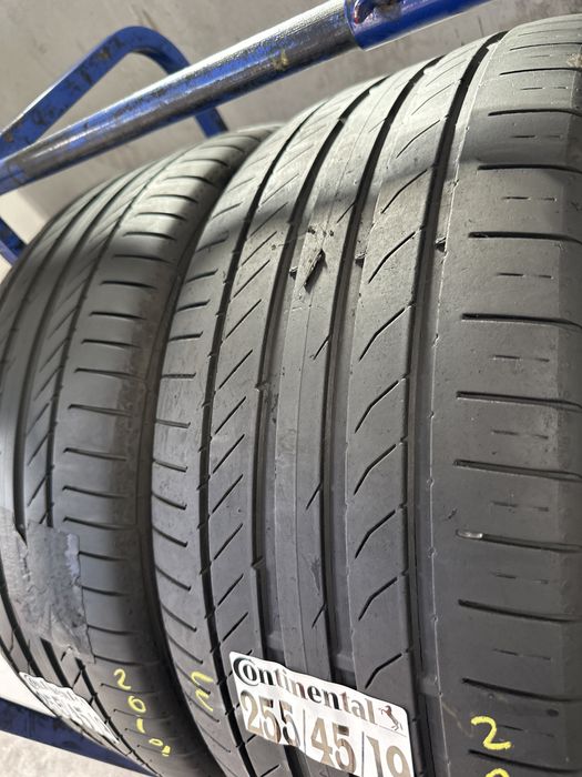255/45/19 Continental