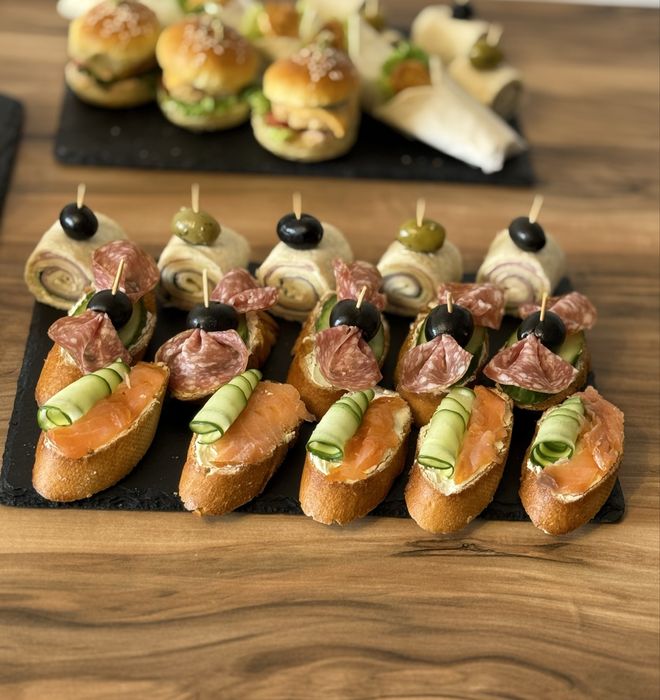 Platouri evenimente – aperitive & finger food Slatina si împrejurimi