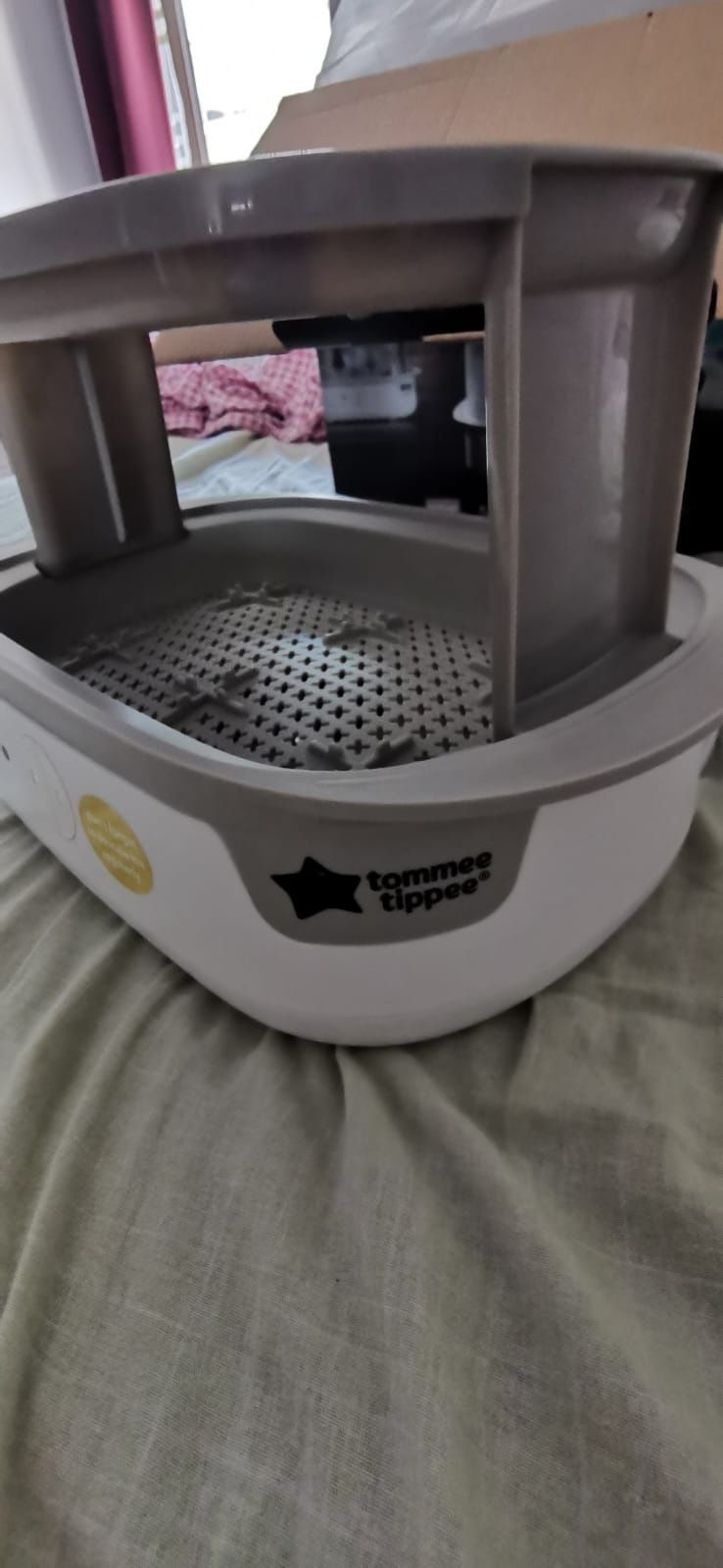 Sterilizator biberoane Tommy Tippee