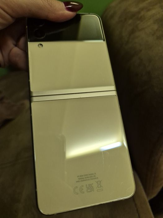 Samsung galaxy z flip 3