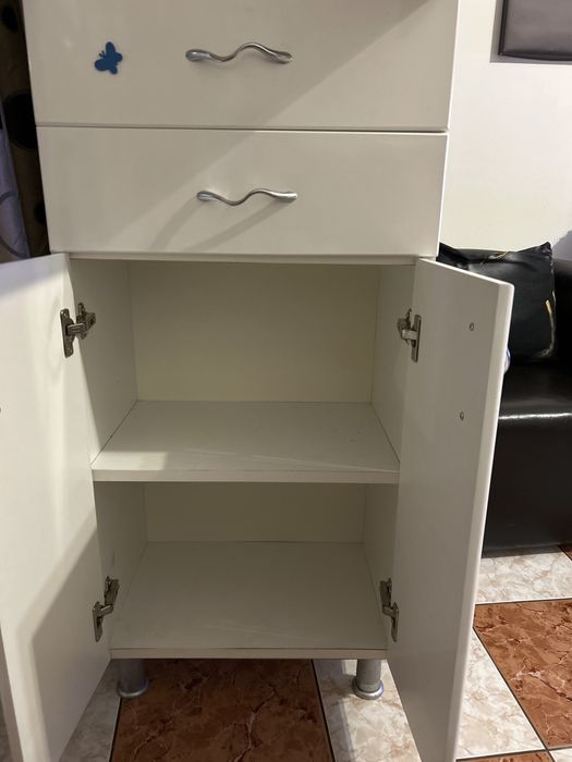 Vand dulap de baie cu polite si oglinda