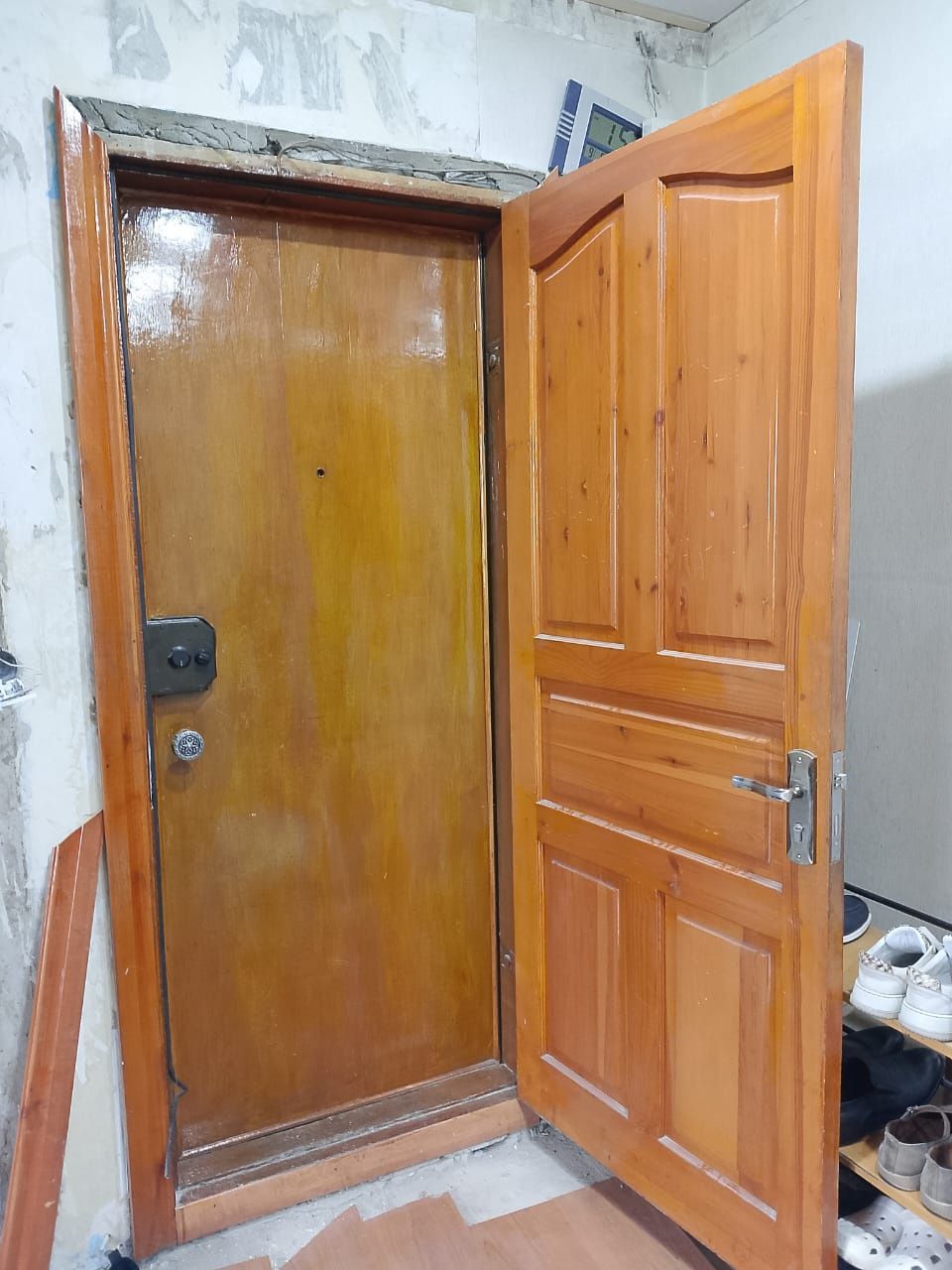 Продам входную дверь