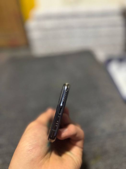 Iphone 11 pro 64 gb.