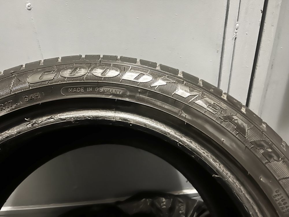 Нови гуми Goodyear Eagle F1 4бр. 225/50/17