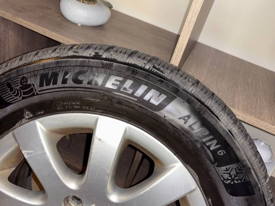 Jante Aliaj Golf 5 + Anvelope Iarna Michelin Alpin 6 2023 - 195/65 R15