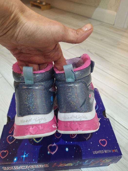 Skechers, боти за момиче!