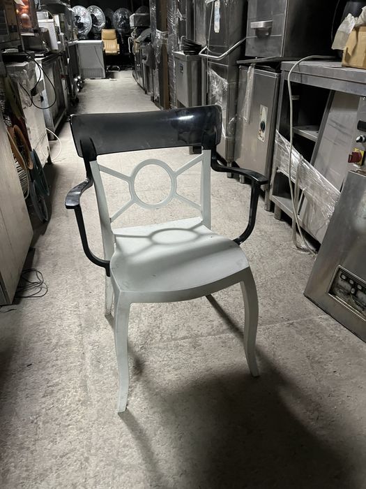 Стол Opera за ресторант и градина