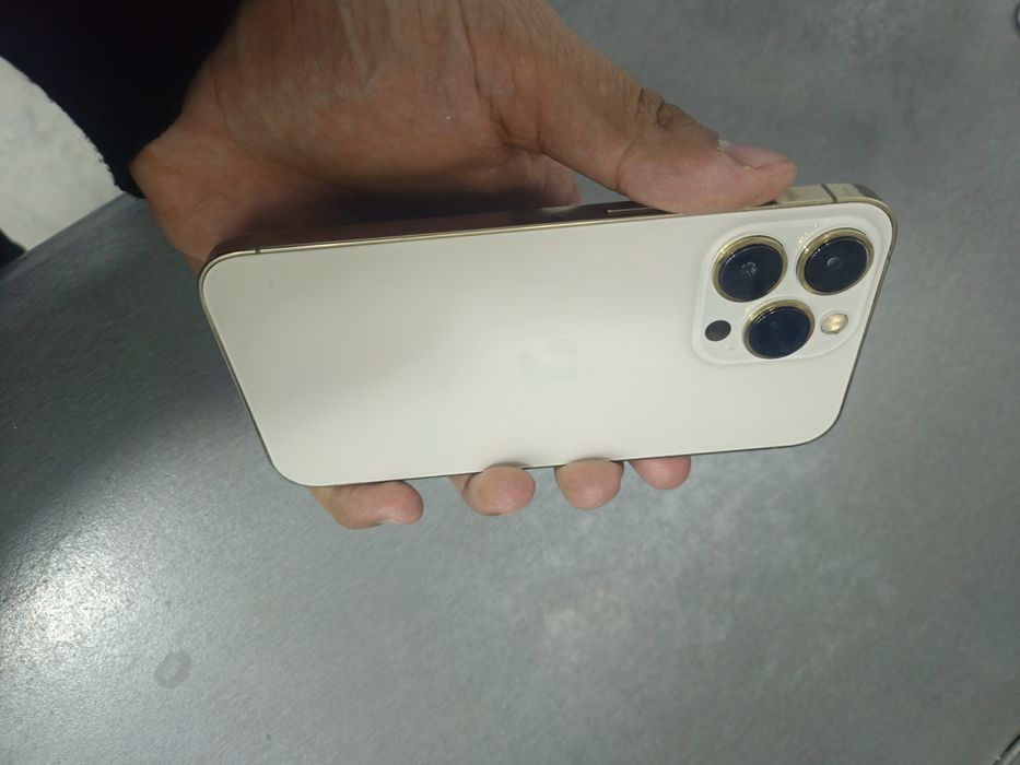 Продается iphone 13 pro