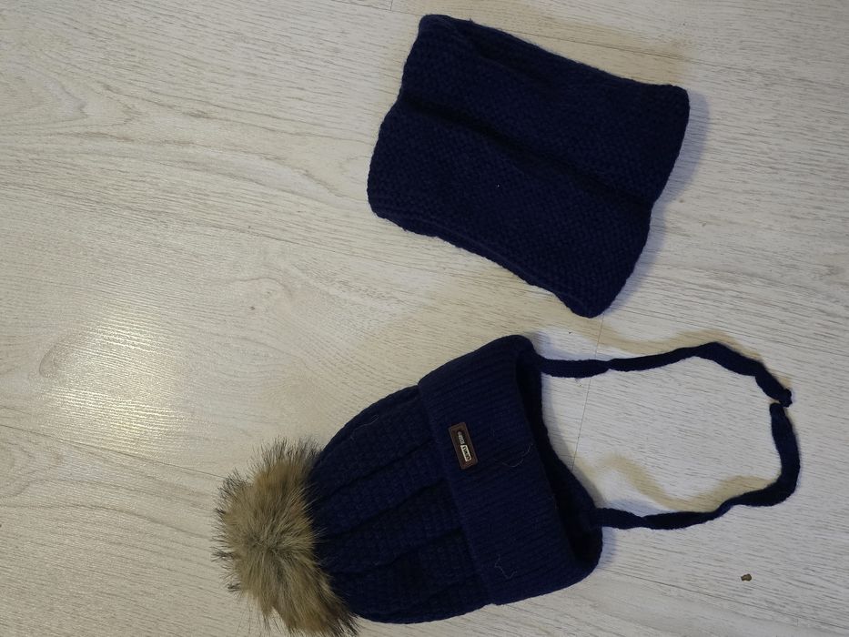 Продам шапку и хомут синего цвета для мальчика 3–5 лет