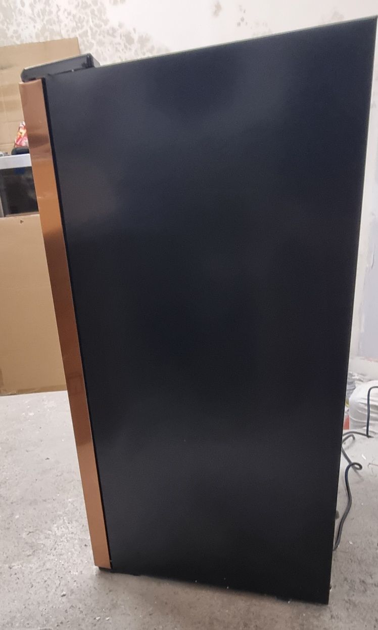 Златиста витрина  80L
