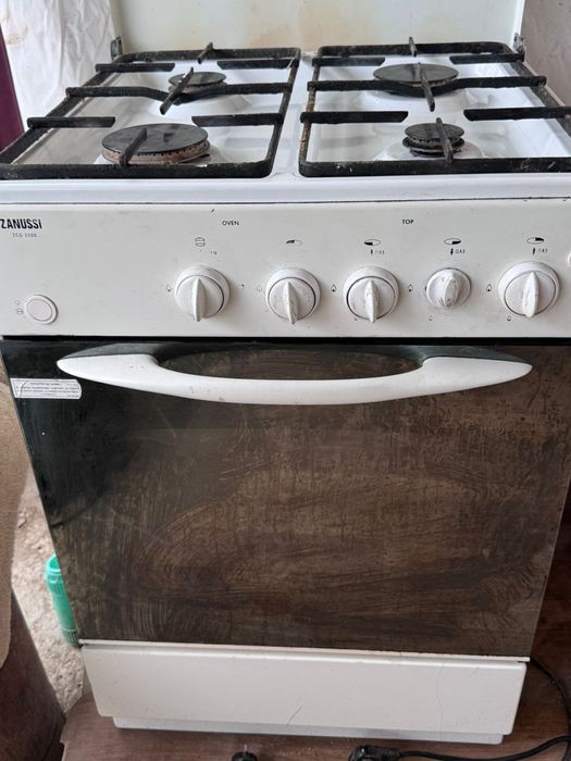 Продам газ плиту
