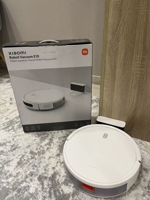 Робот пылесос xiaomi e10
