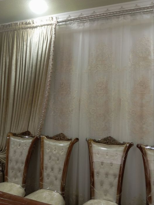 Стол и стул коричневый