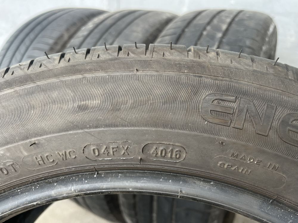 4 бр. летни гуми 205/55/16 Michelin DOT 4016 2x6 mm 2x5 mm