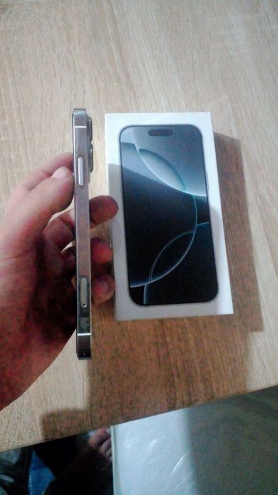 Iphone xr 16 pro korpus telefon sotiladi,Radnoy 95yomkis,256xotira