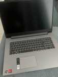 Vând laptop Lenovo diagonala 17
