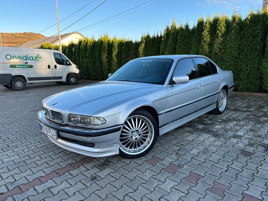 BMW Seria 7 Masina deține câteva probleme minore, pt mai multe detalii apelați