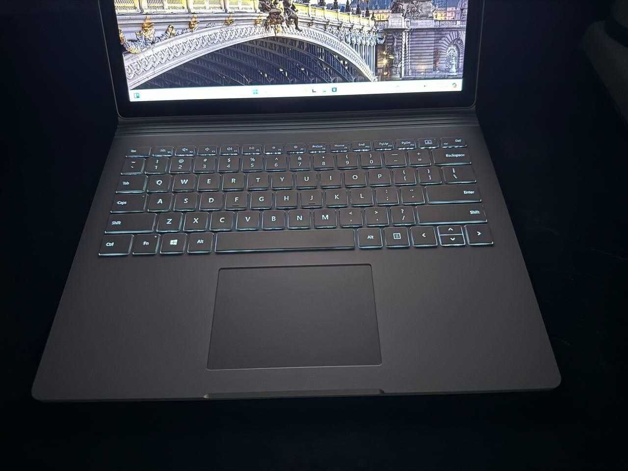 Microsoft Surface Book 3 /  i5 1035G7 / 8Gb/256Gb /  IPS / 3K