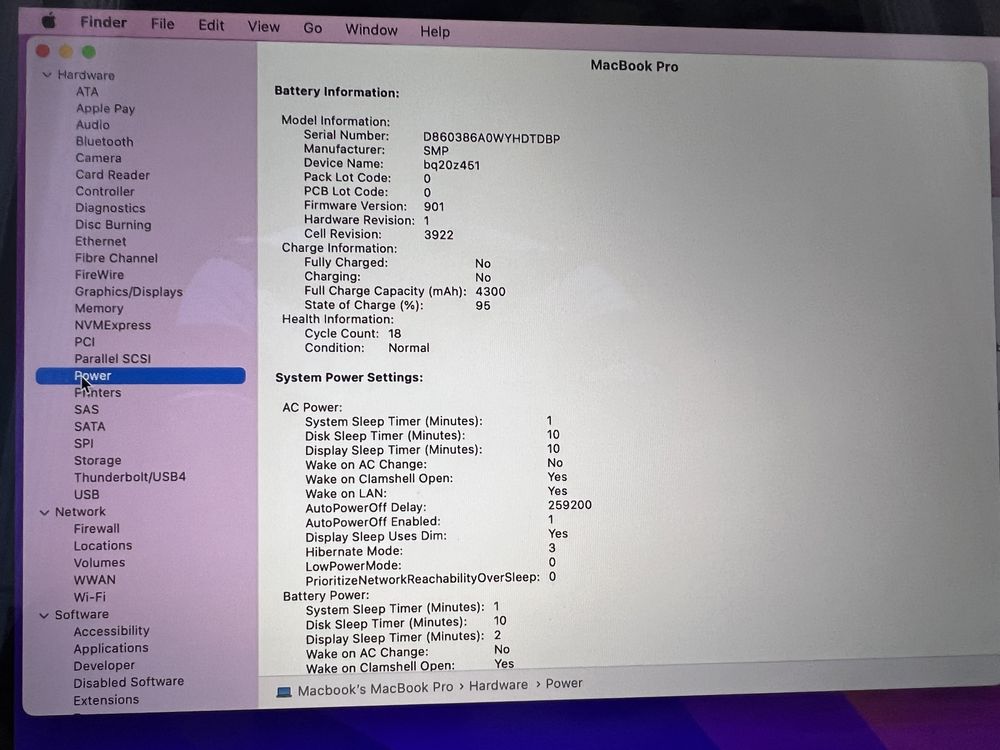 MacBook Pro 13-inch memory 8GB Four Thunderbolt 3 ports Core5