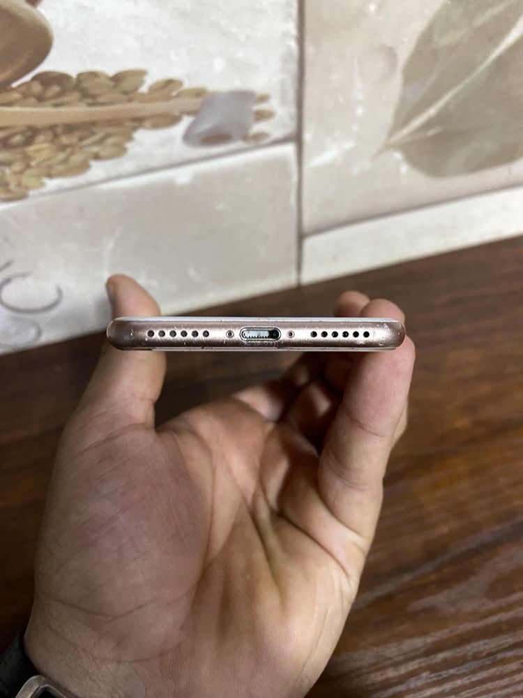 iphone 8  Сатилади