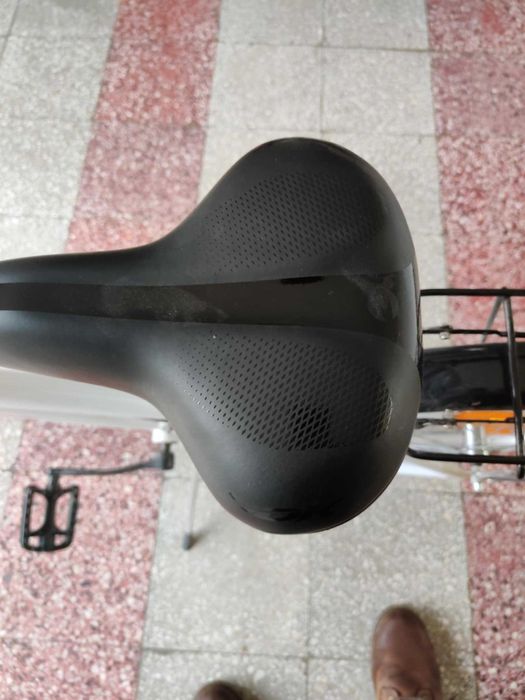 Crown Trekking 28” – алуминиев велосипед с 21 скорости и багажник