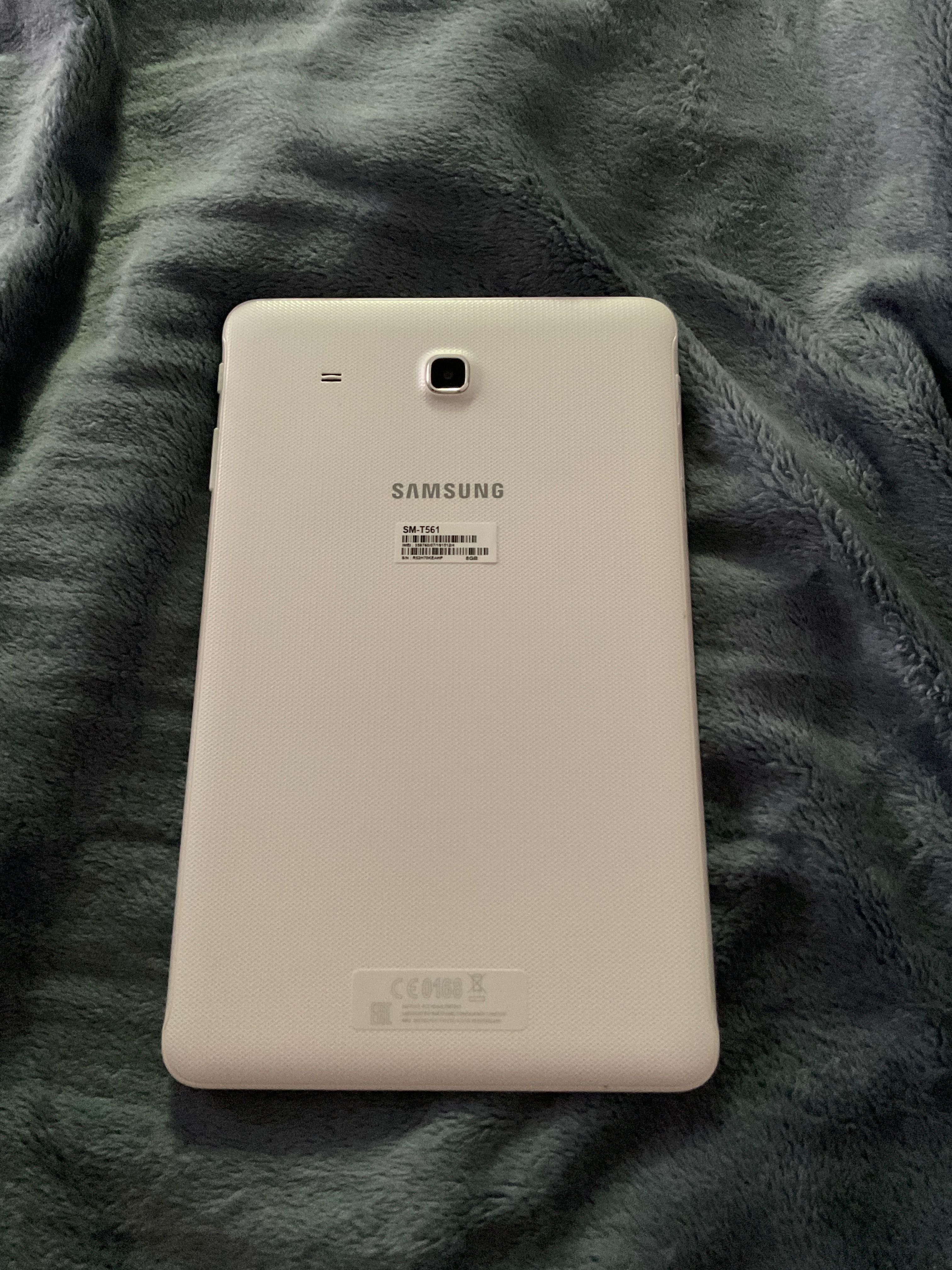 Продается  планшет Samsung Galaxy Tab E