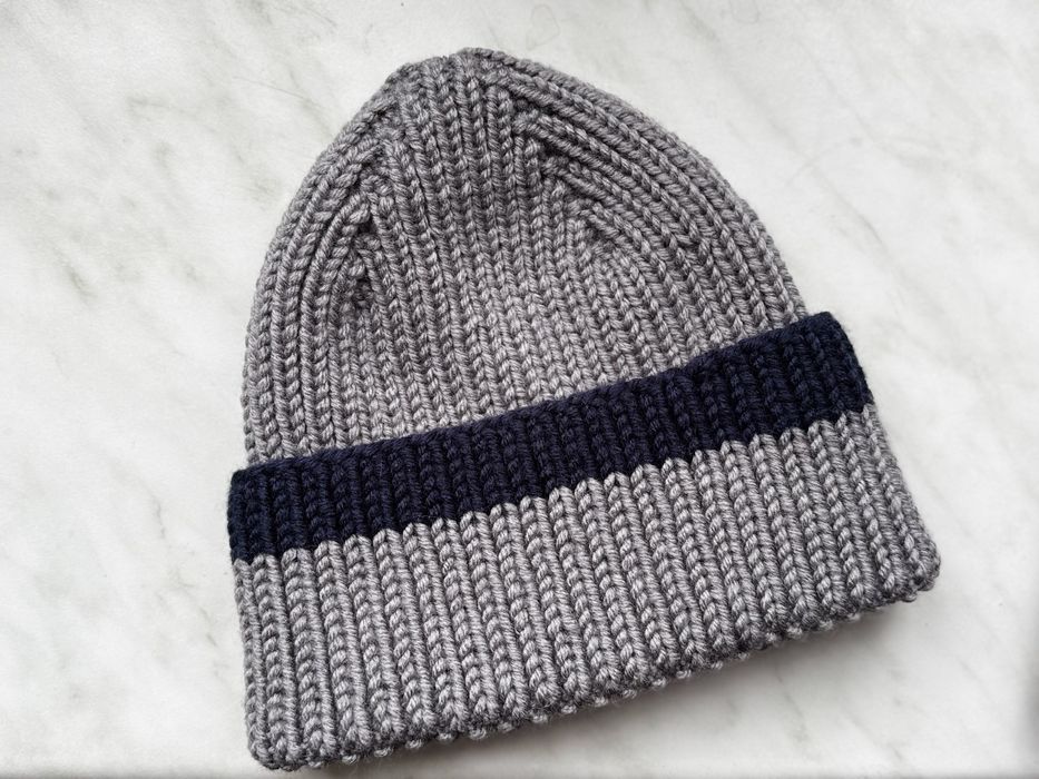 продам шапки теплые вязанные