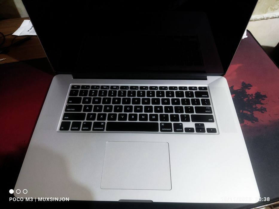 Macbook pro core i7 2015 retina 16/512 SSD