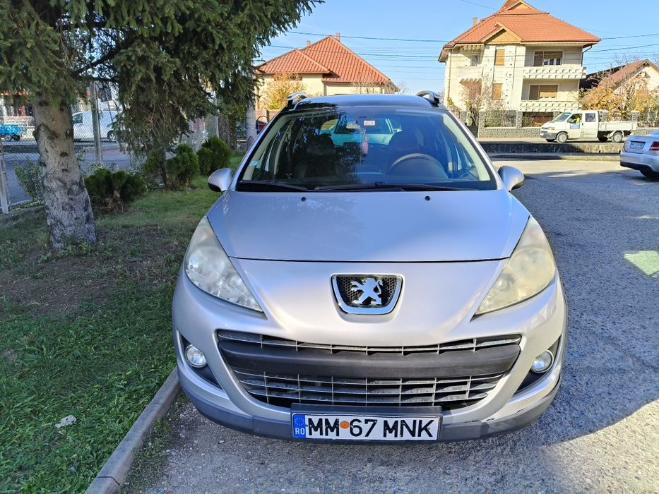 Peugeot 207 SW Cross Outdoor 1,6 DCI an 2011