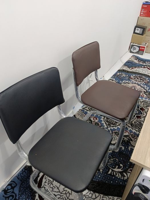 Срочна сотилади янги стол ва стул