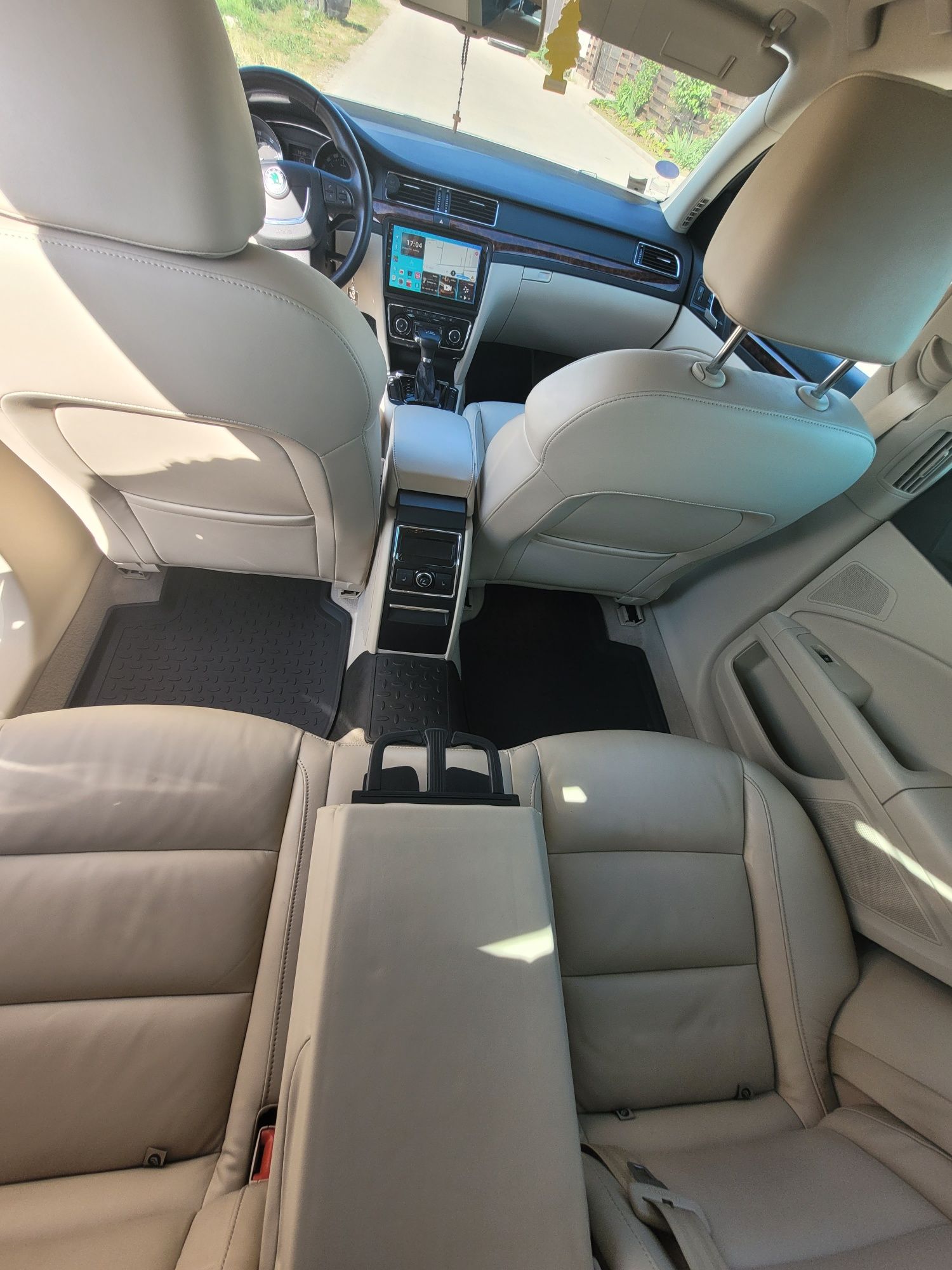 Skoda Superb  2010
