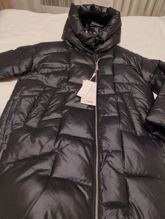 Продам женскую зимнюю  курткуу